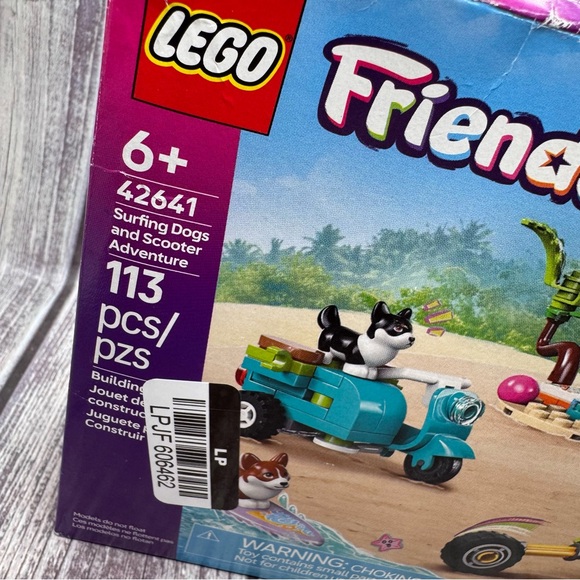 LEGO Friends 42641 surfing dogs, and scooter adventure - Picture 3 of 7